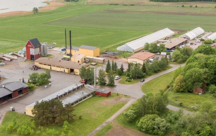 Ilmakuva Tuorlan opetusmaatilan alueesta.