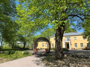 Graafinen karttaesitys Livian toimipaikoista ja perustiedoista.